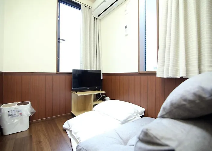 Central Shinjuku, Quiet Area, Close To Station, Room205