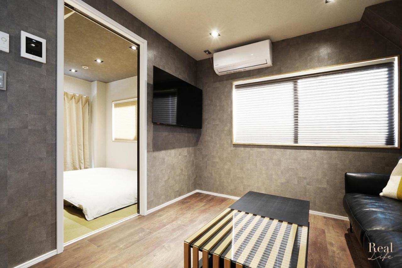 Apartment Real Life Sangenjaya Tokyo