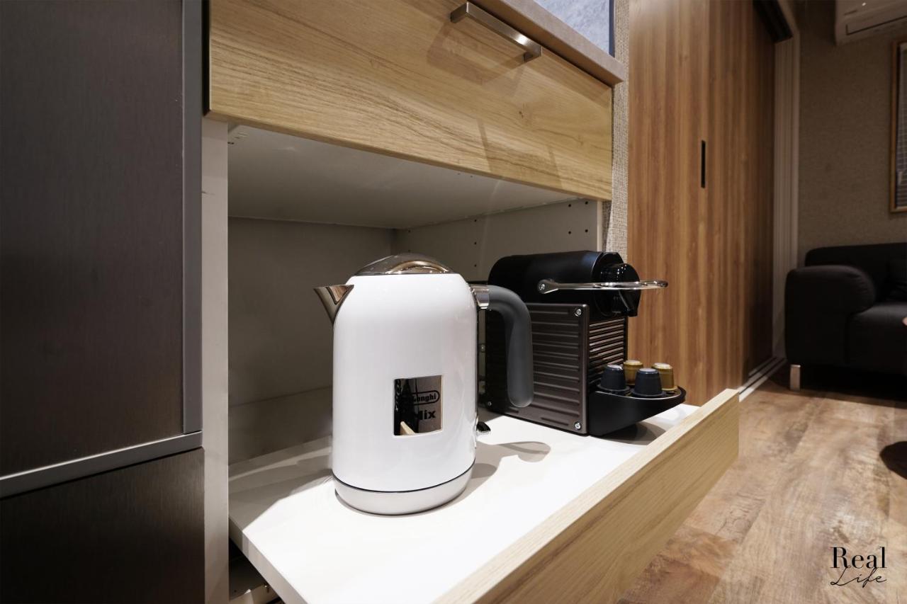Real Life Sangenjaya Apartment