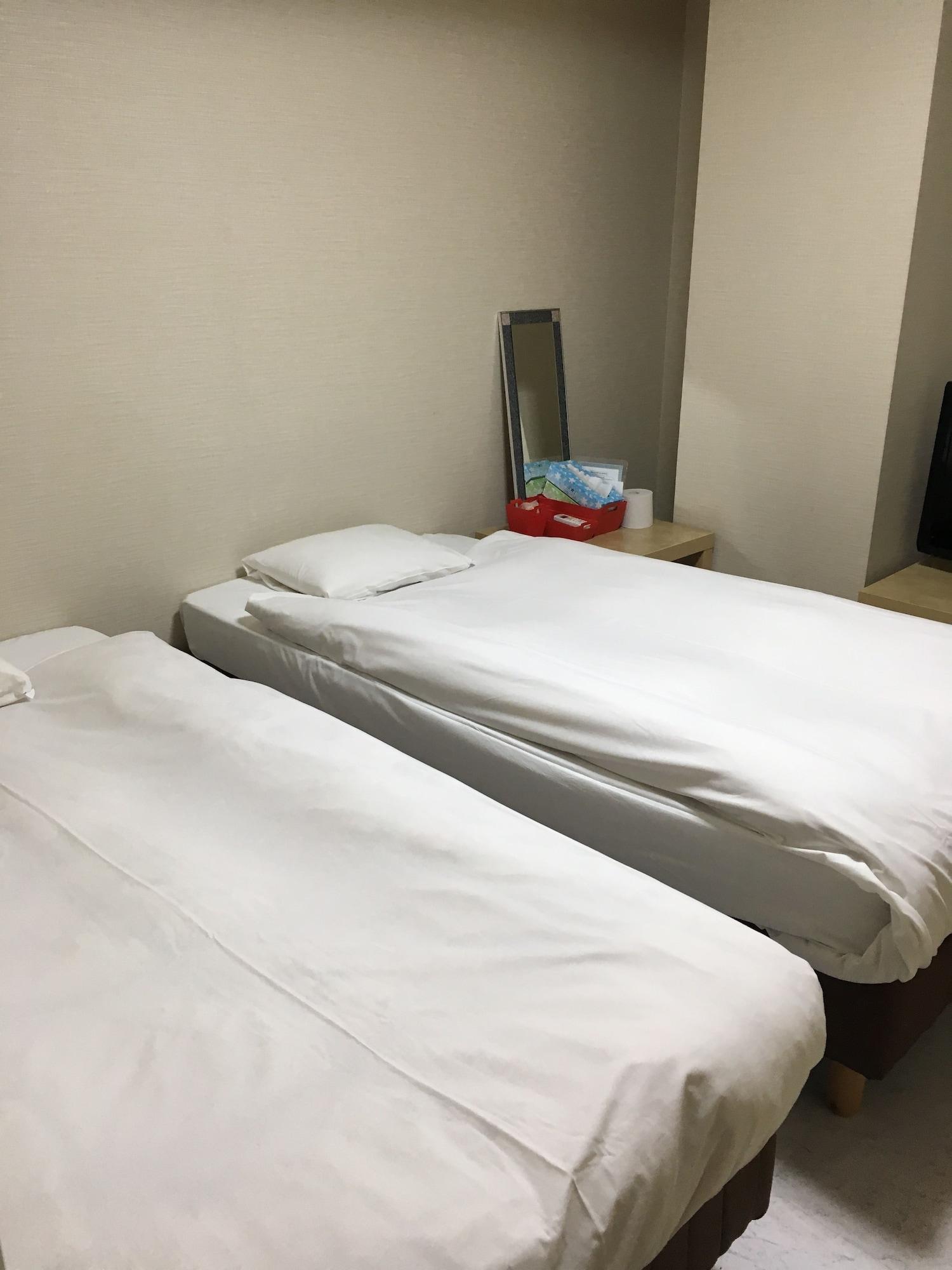 Empire In Shinjuku Hotel