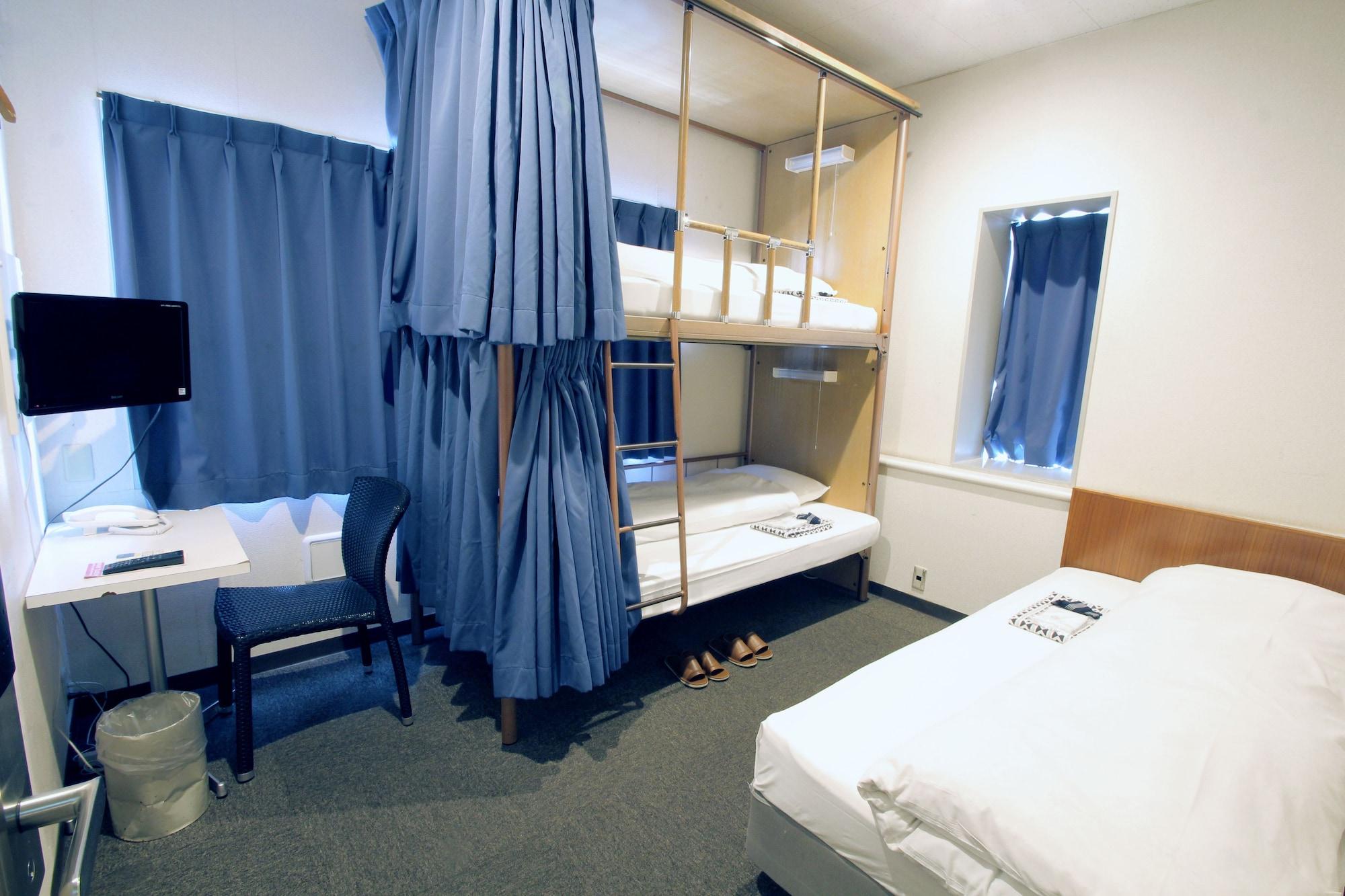 Hostel Sakura Jimbocho