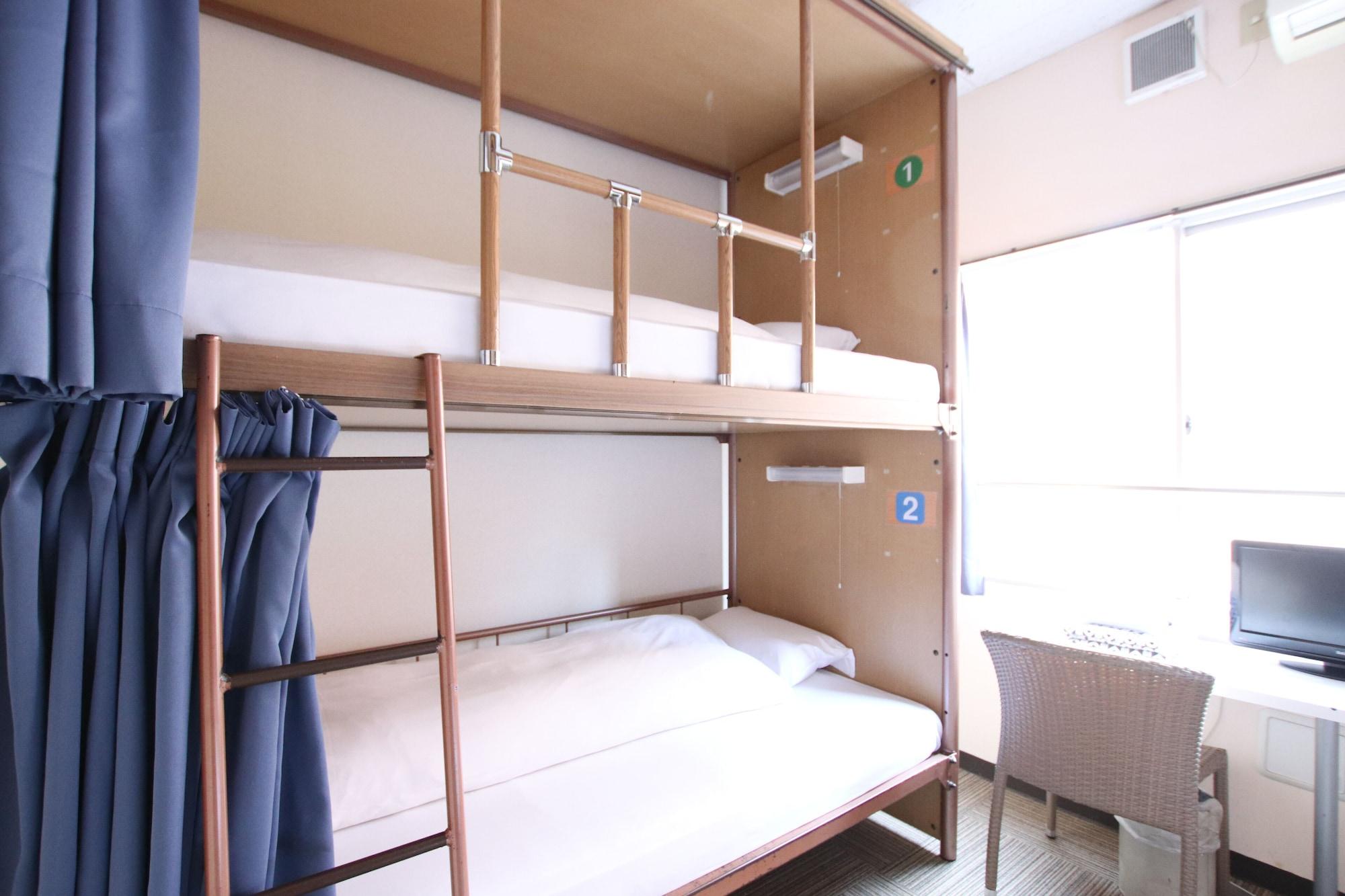 Sakura Jimbocho Hostel *
