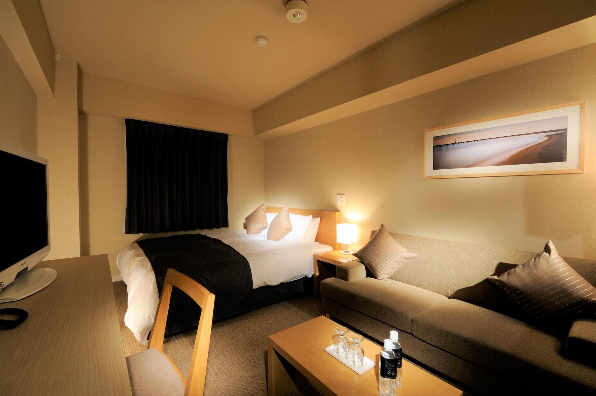 Roppongi S Hotel