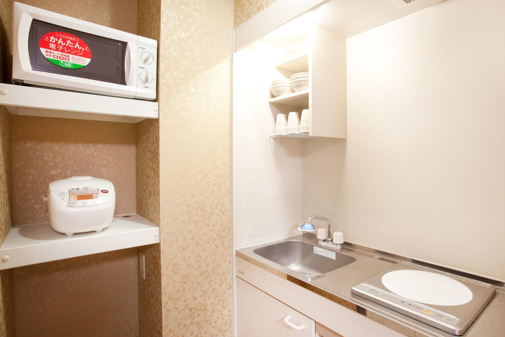 Hanabi Hotel 2*