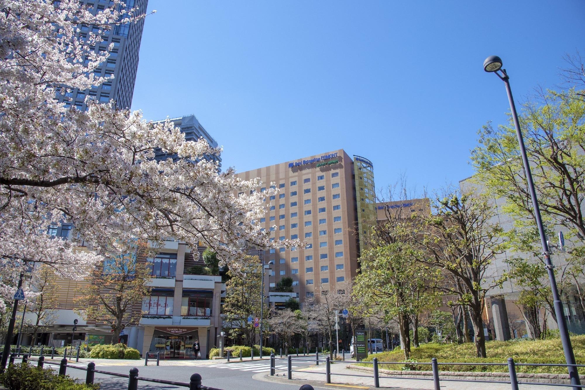 Metropolitan Edmont Hotel 4*