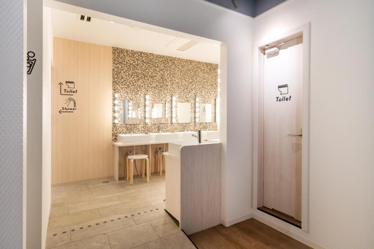 Capsule hotel Eegee Kamata 2*