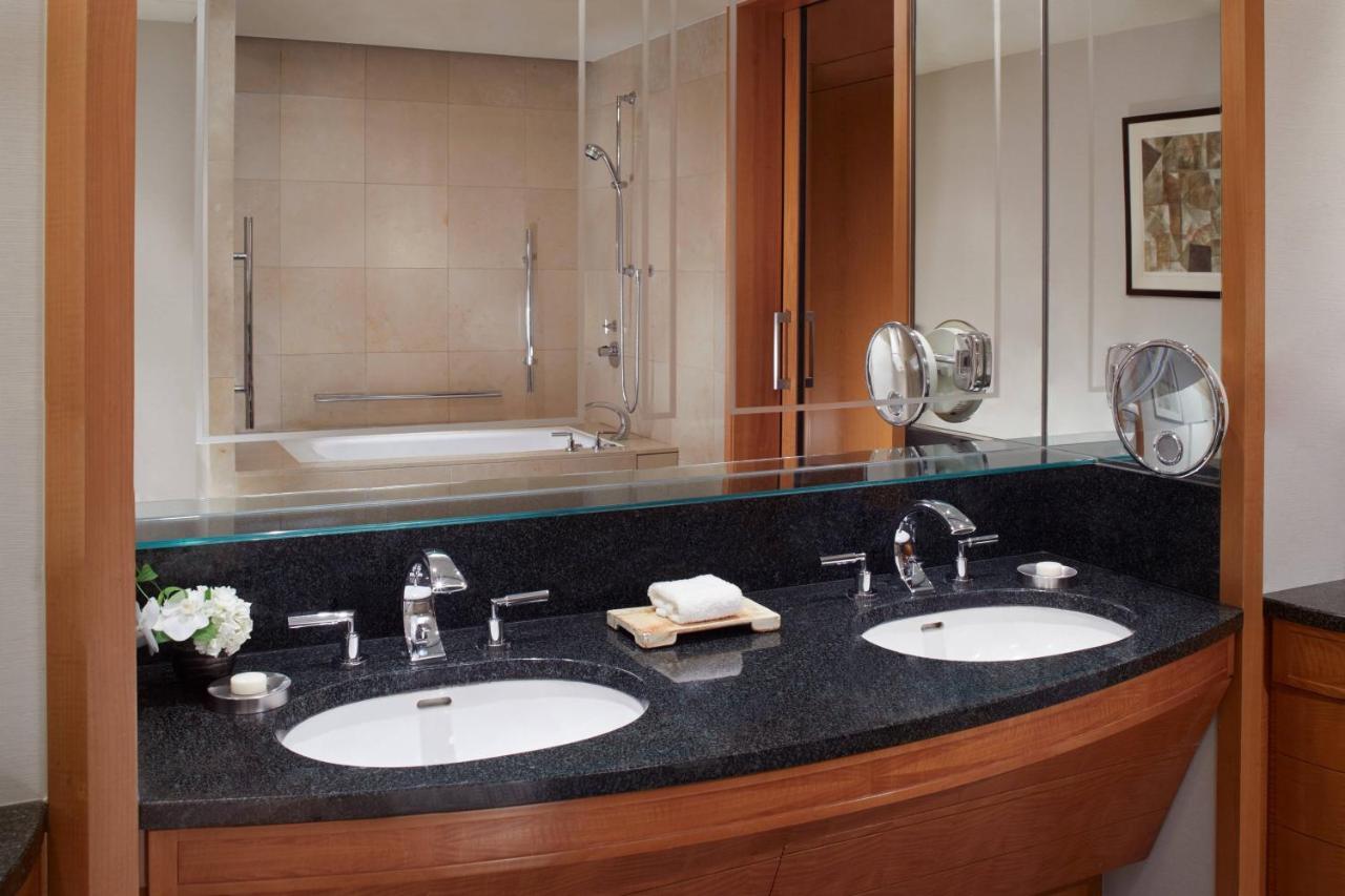 The Ritz-carlton, 5* Tokyo