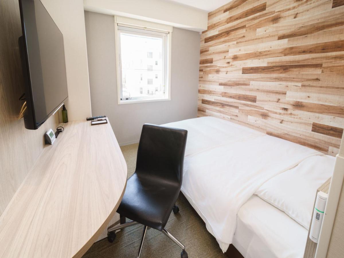 Super Shinbashi-karasumoriguchi Hotel 3*