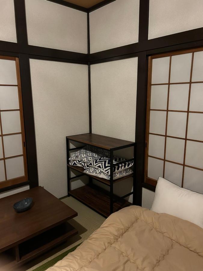 1970's Japanese Style Dorm House Apartment *