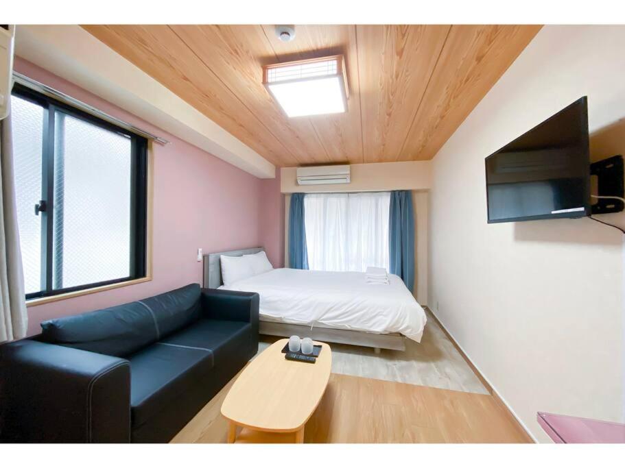 We Aparthotel *