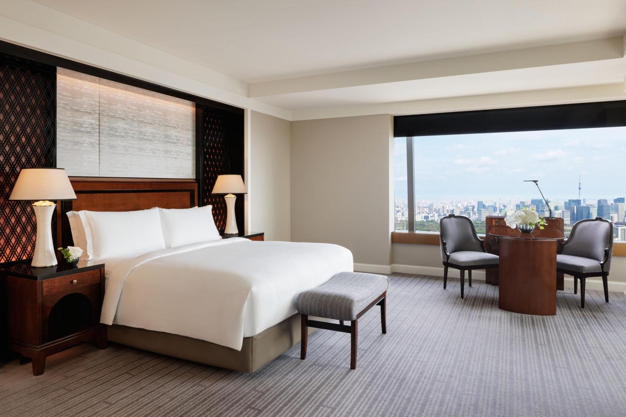 The Ritz-carlton, Hotel 5*