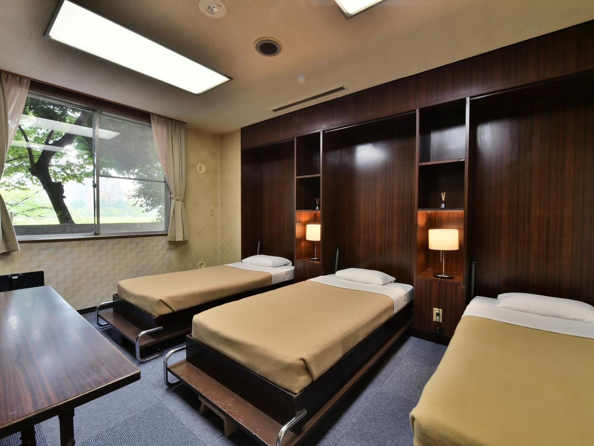 Hotel Kangetsuso 2*