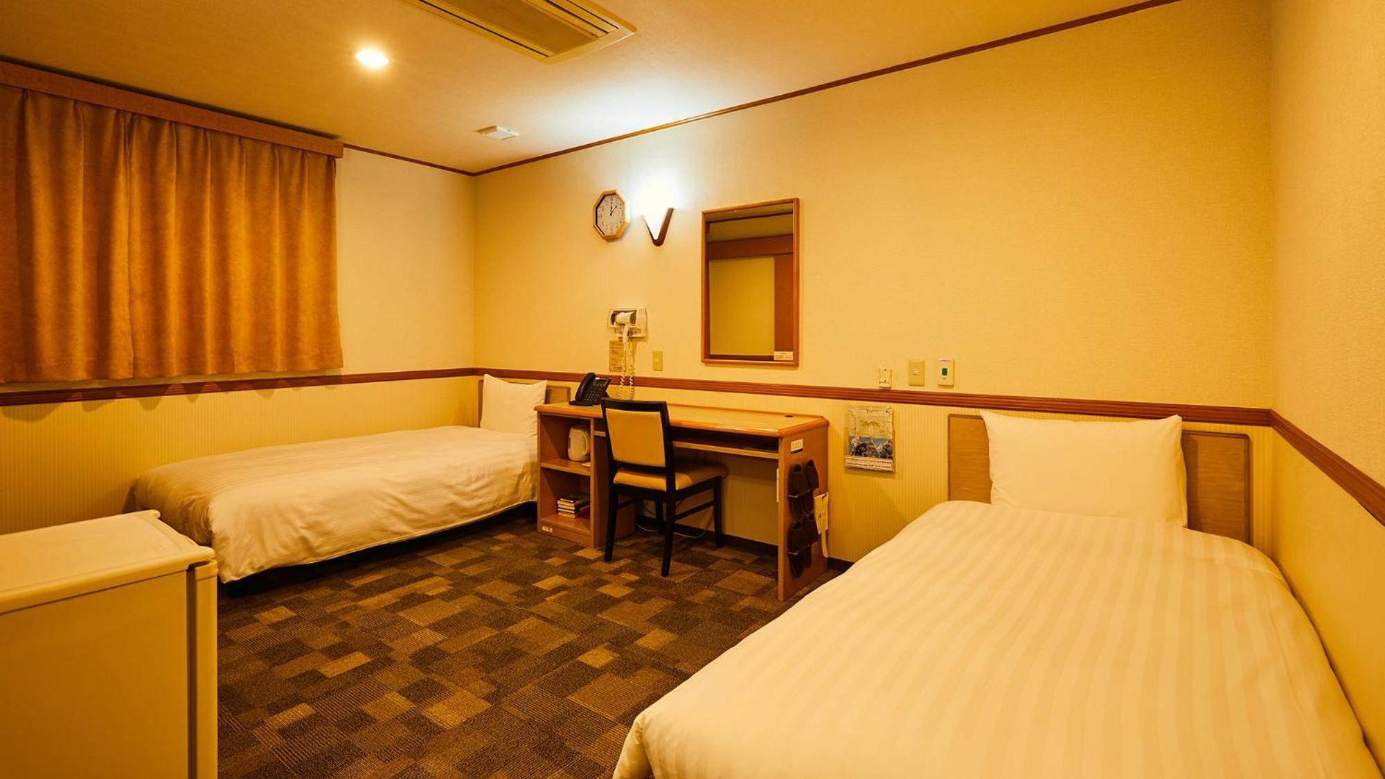 Toyoko Tozai-sen Nishi-kasai Hotel 3*