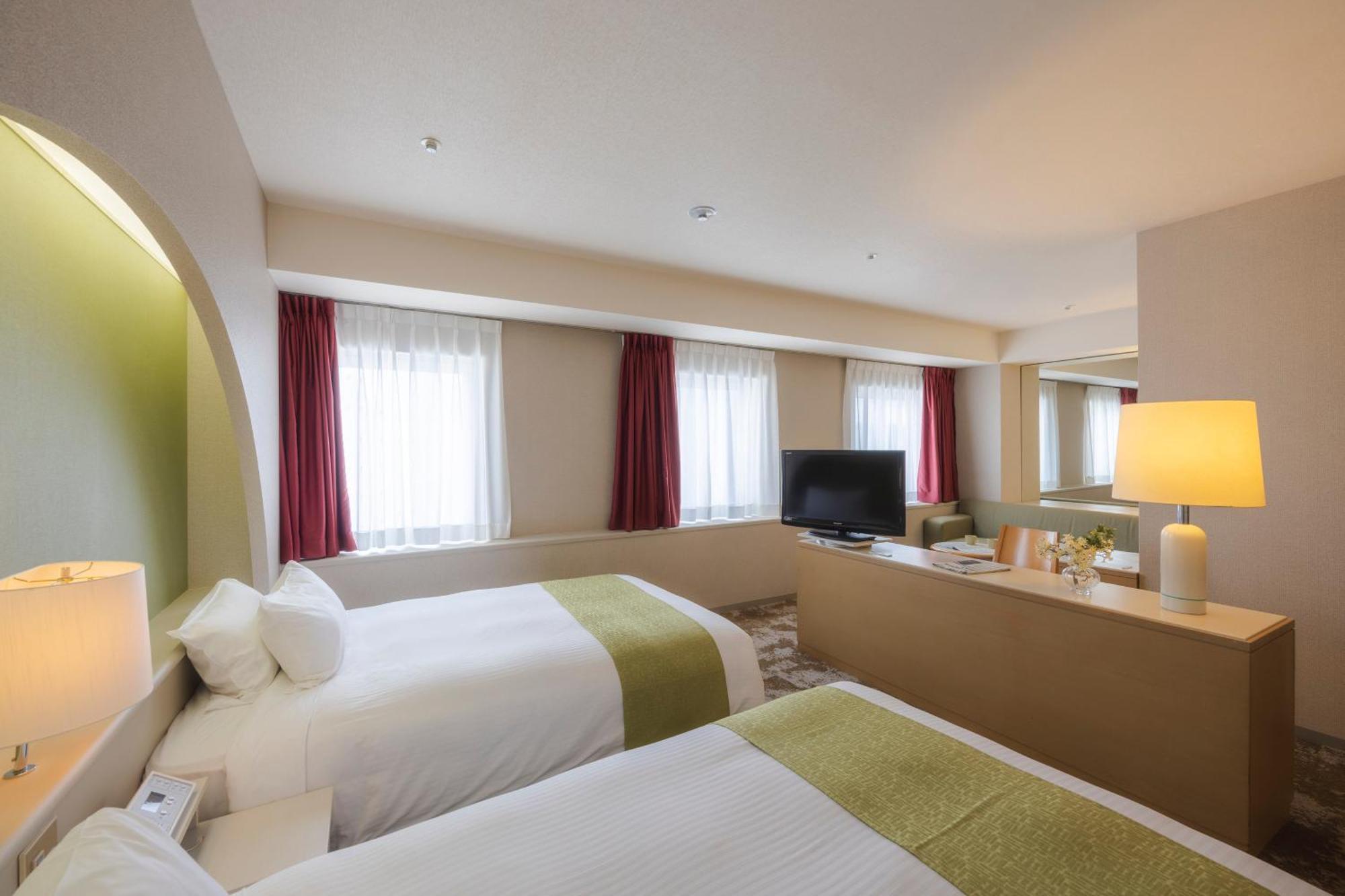 Shinjuku Washington Annex 3*