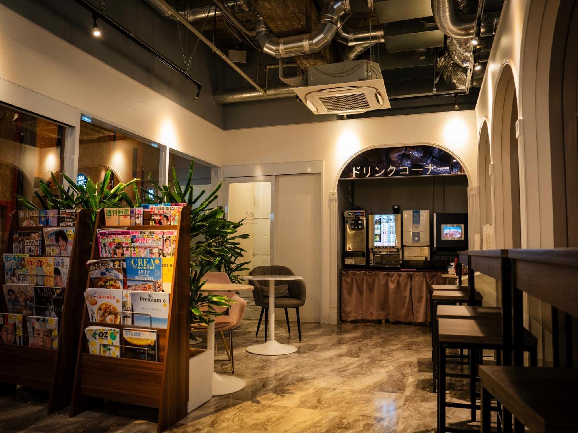 Capsule hotel Eegee Kamata 2*