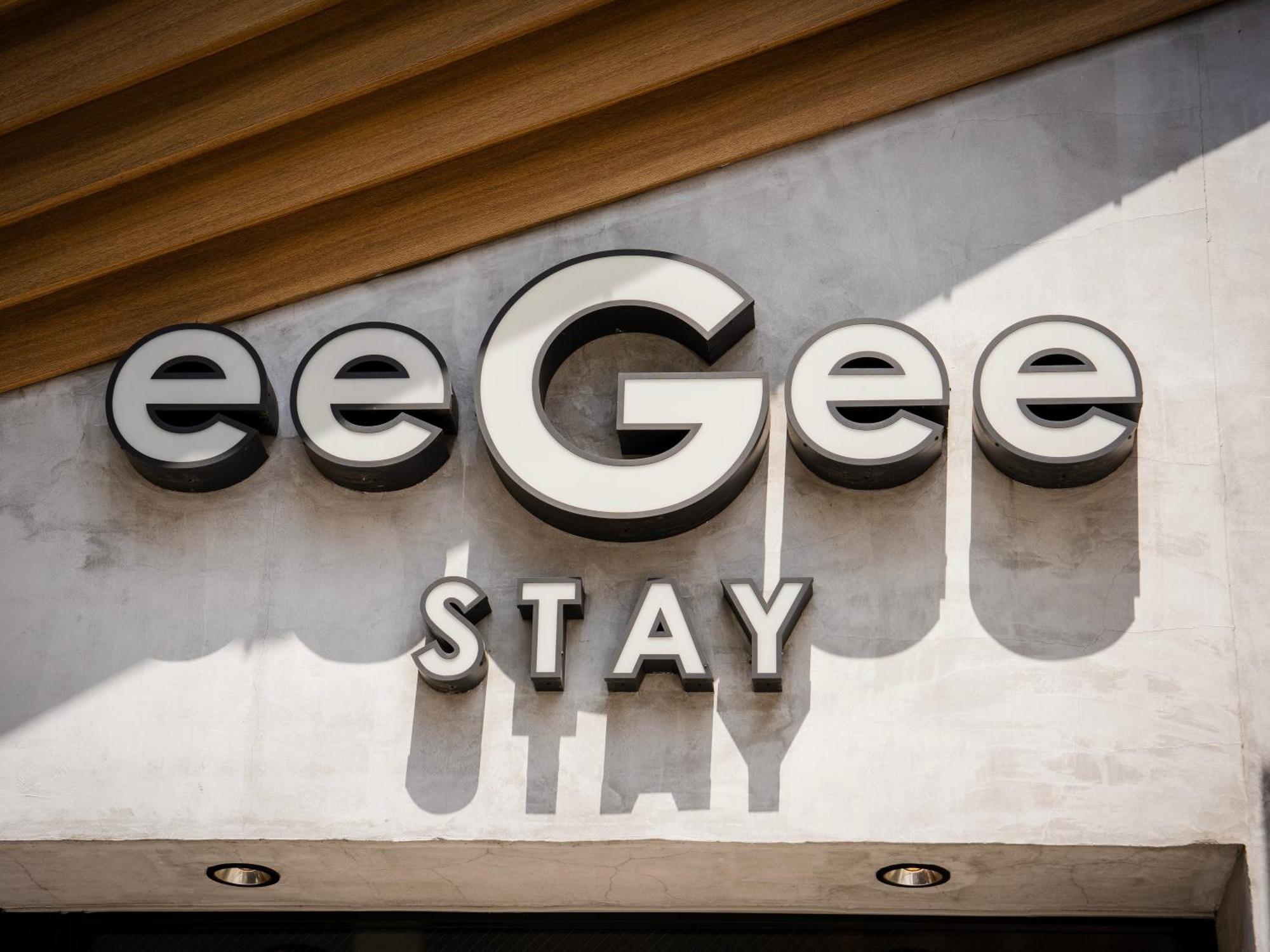 Eegee Kamata Capsule hotel 2*