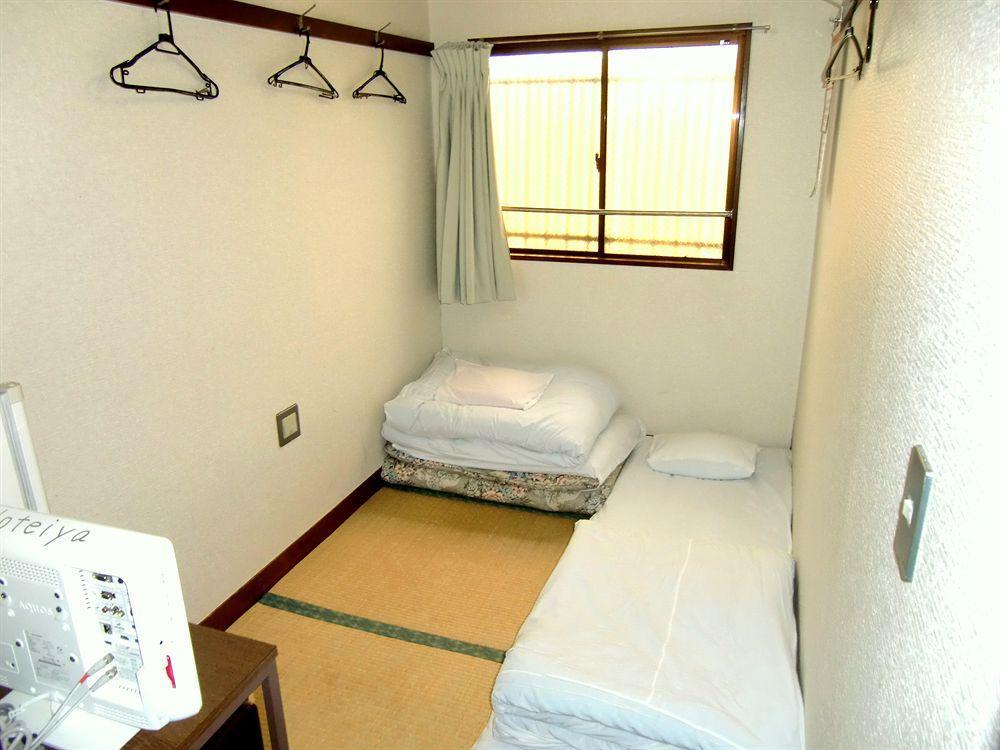 Hotel Economy Hoteiya *