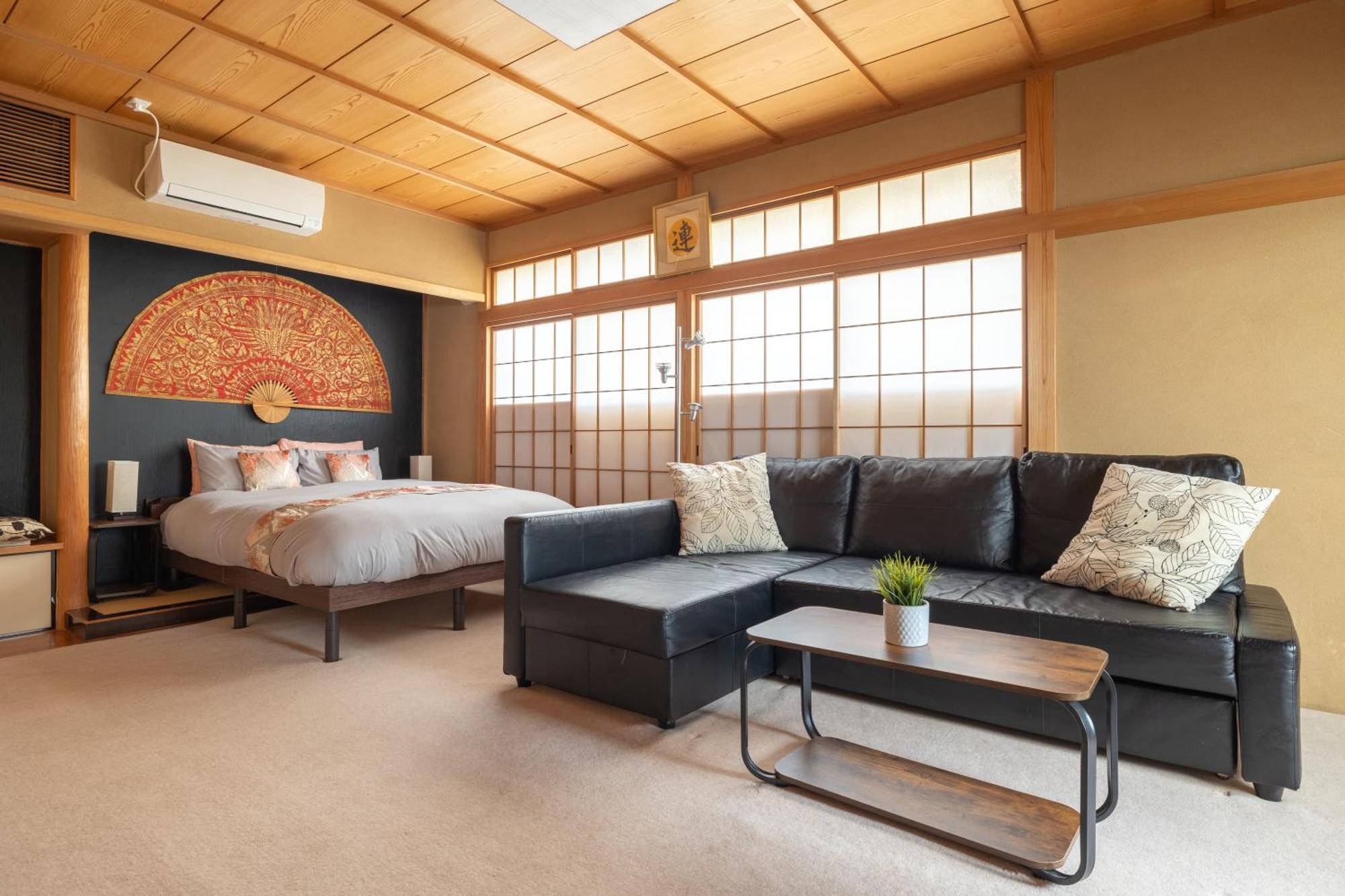 The Ivy Apartments, Location, Yoyogi!! Apartment *