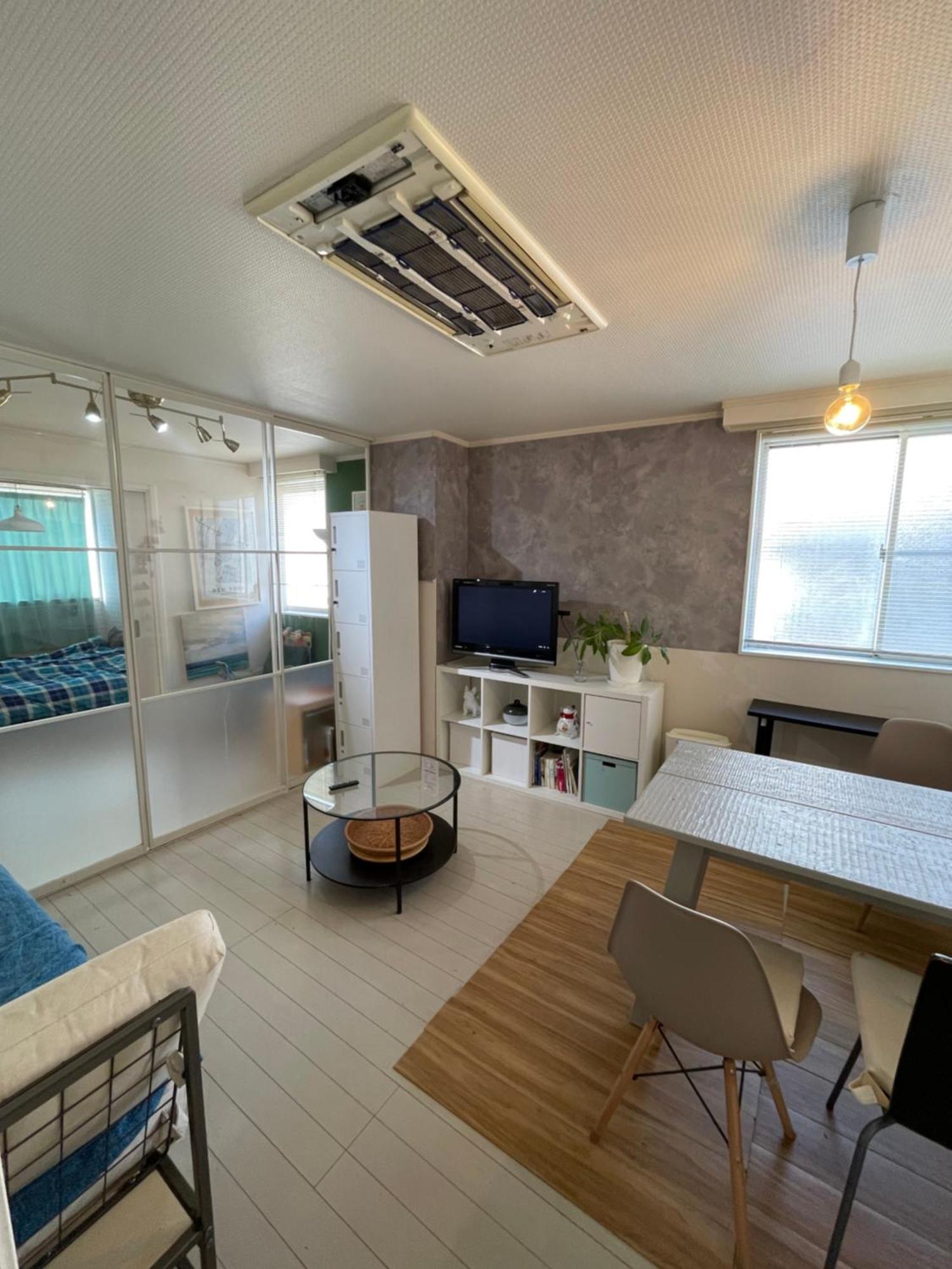 1010 Senjuohashi Hostel