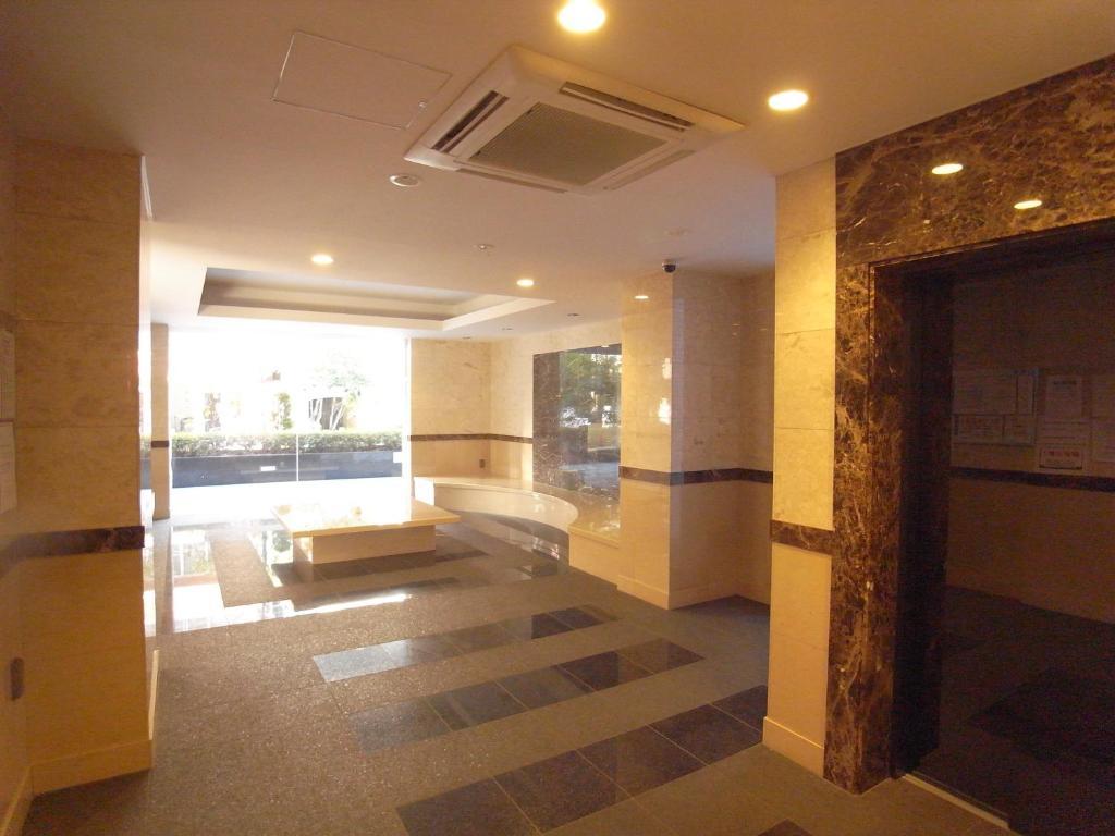 Apartment Palace Minami-azabu