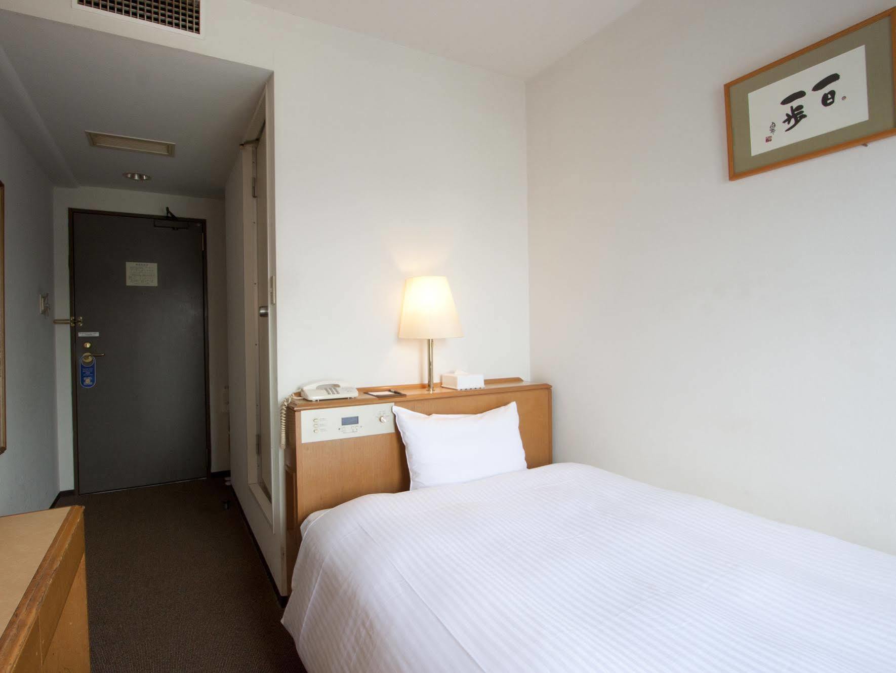 Hotel Smile Sugamo 2*