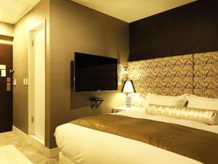 Centurion Grand Akasakamitsuke Station Hotel 3*