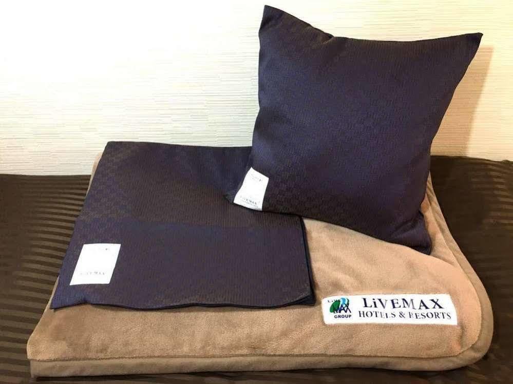 Livemax Shiomi Ekimae 3*