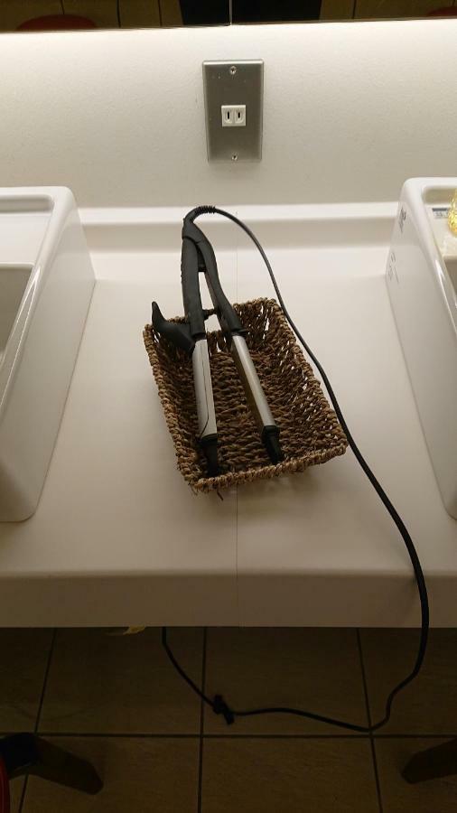Ginza Bay Capsule hotel 2*