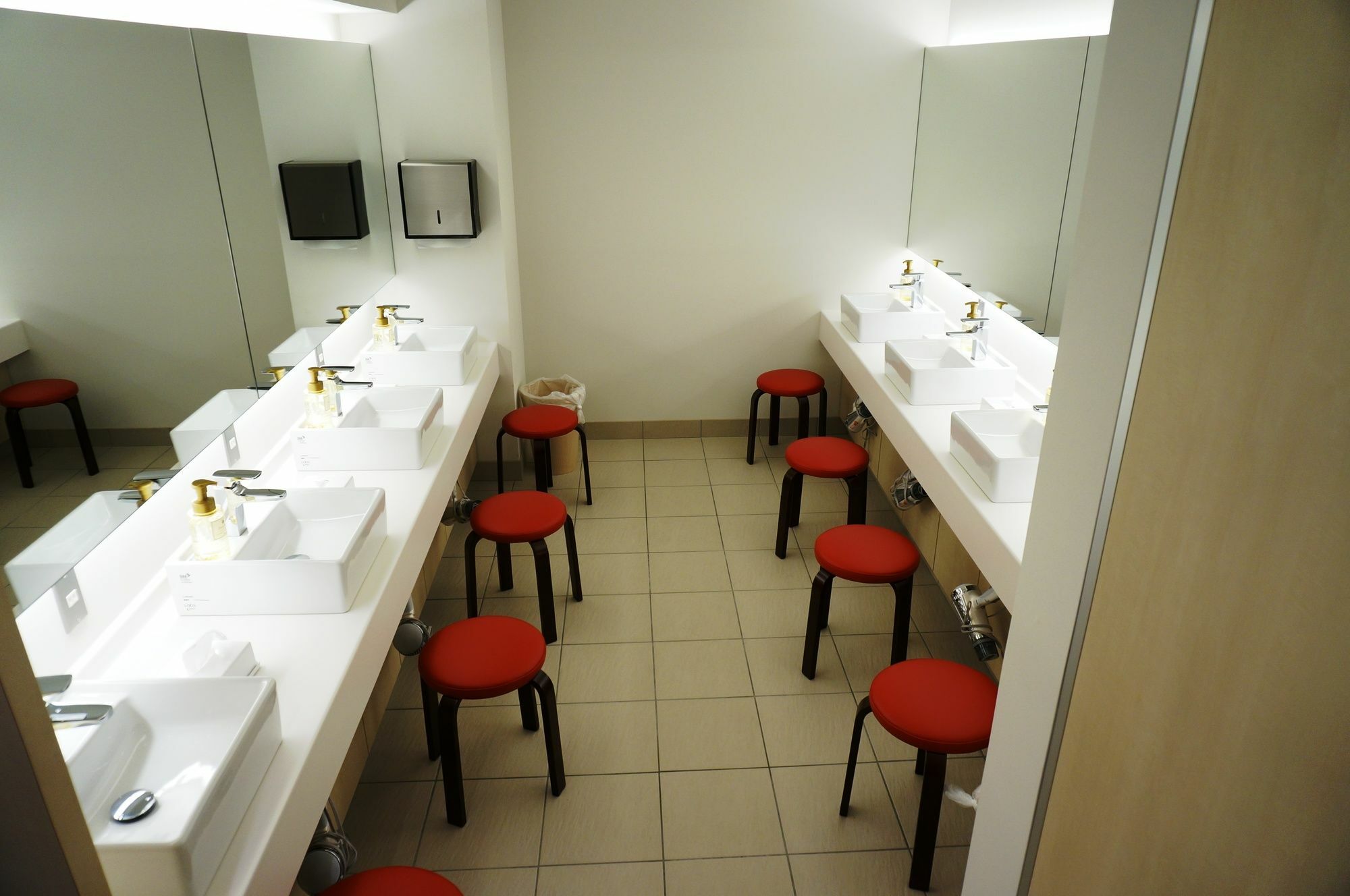 Ginza Bay Capsule hotel Tokyo