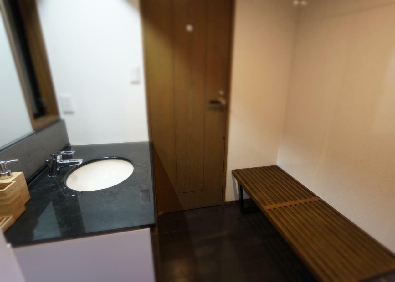 Well & Give Well, Full Building In Asakusa Apartment