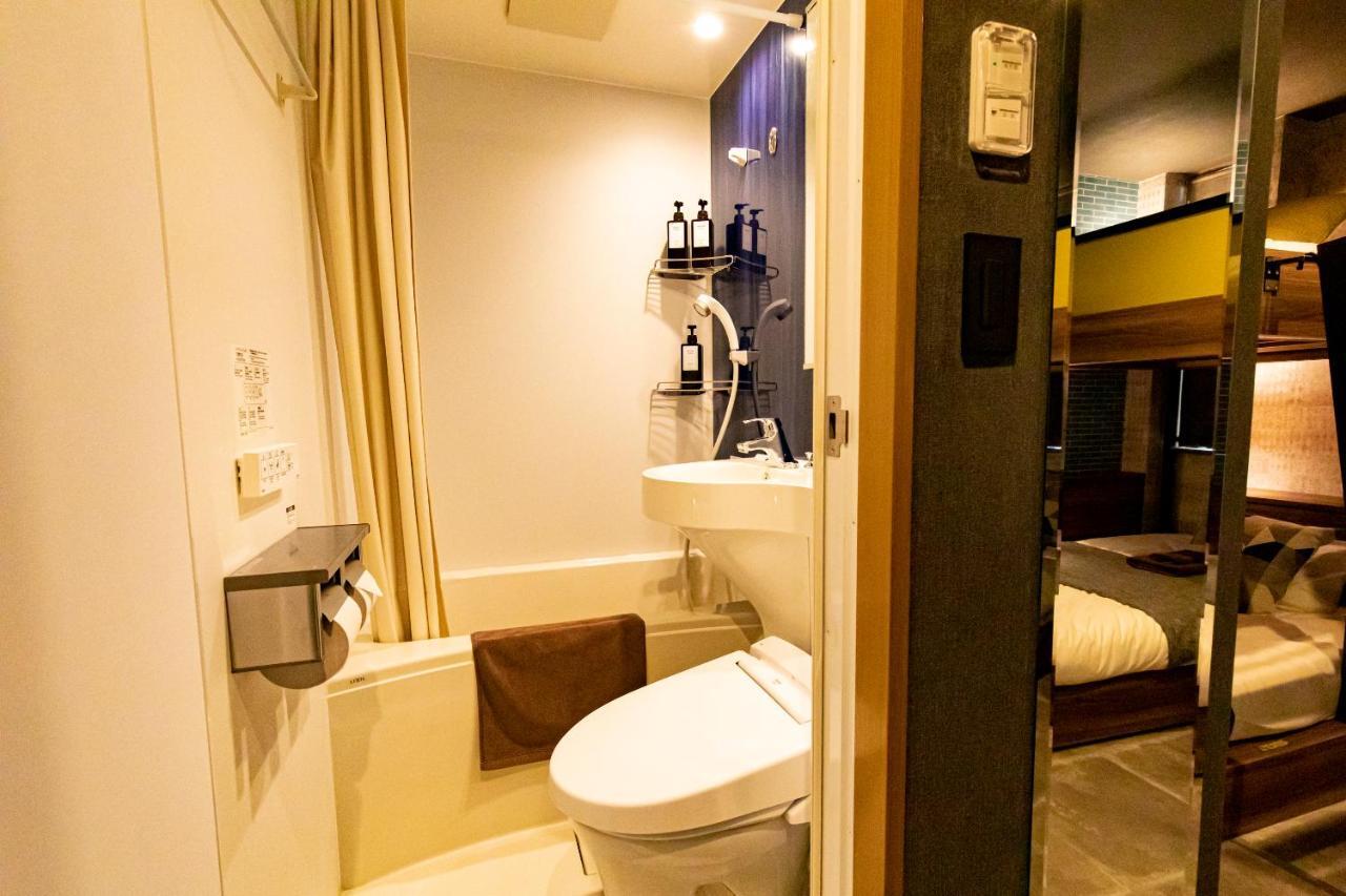 Hotel Under Railway Akihabara 3*