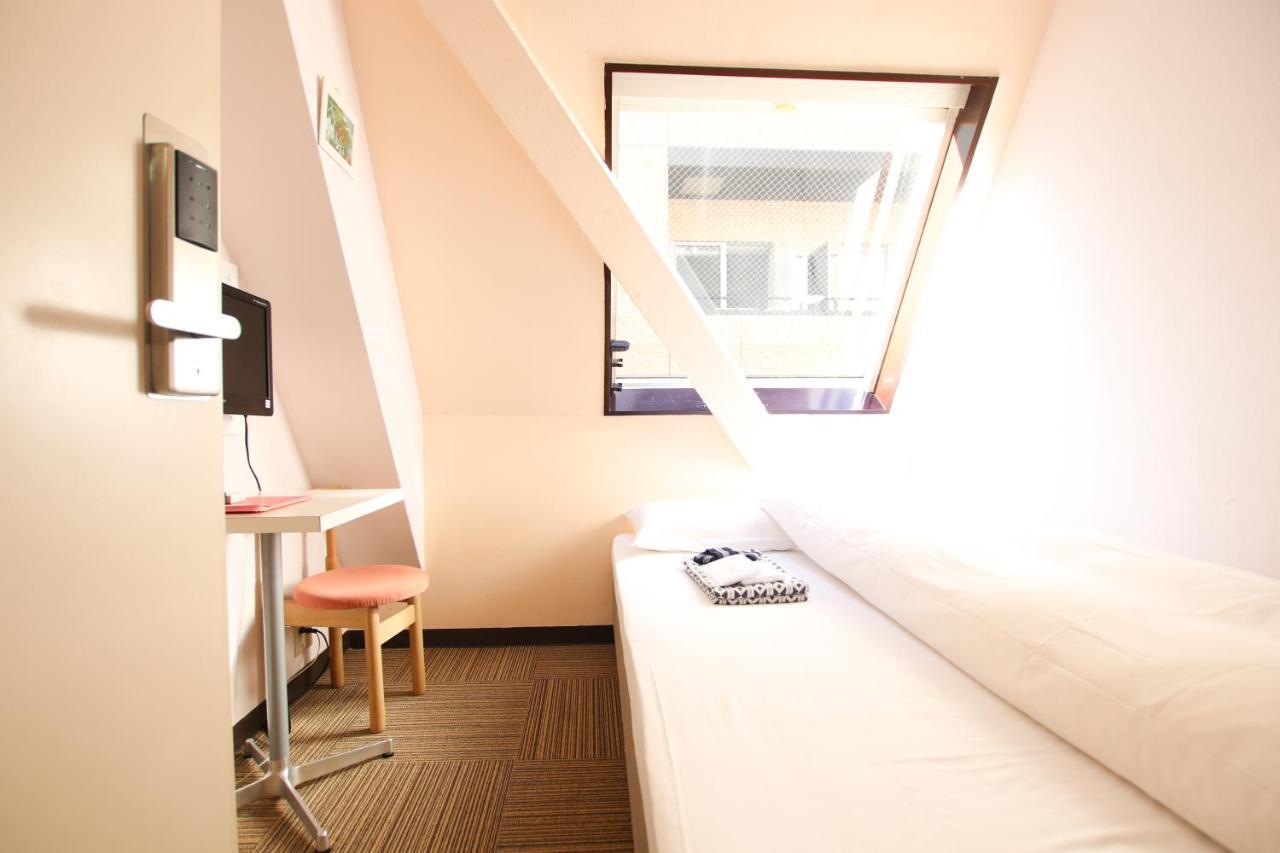 Hostel Sakura Jimbocho Tokyo