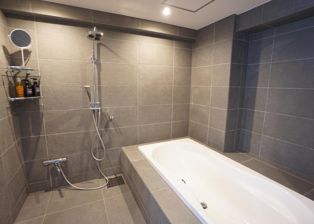 Well & Give Well, Full Building In Asakusa Apartment *