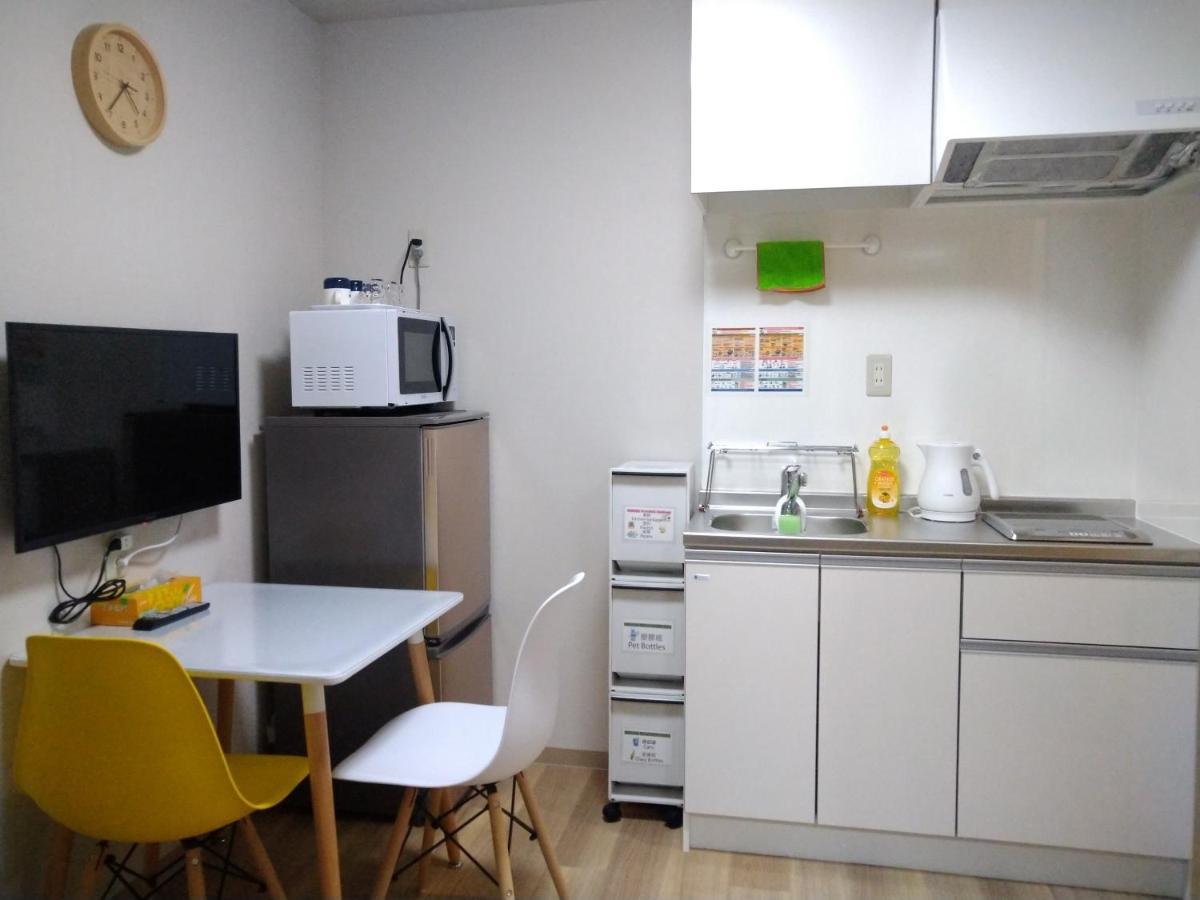 Issyuku Higashiueno Apartment