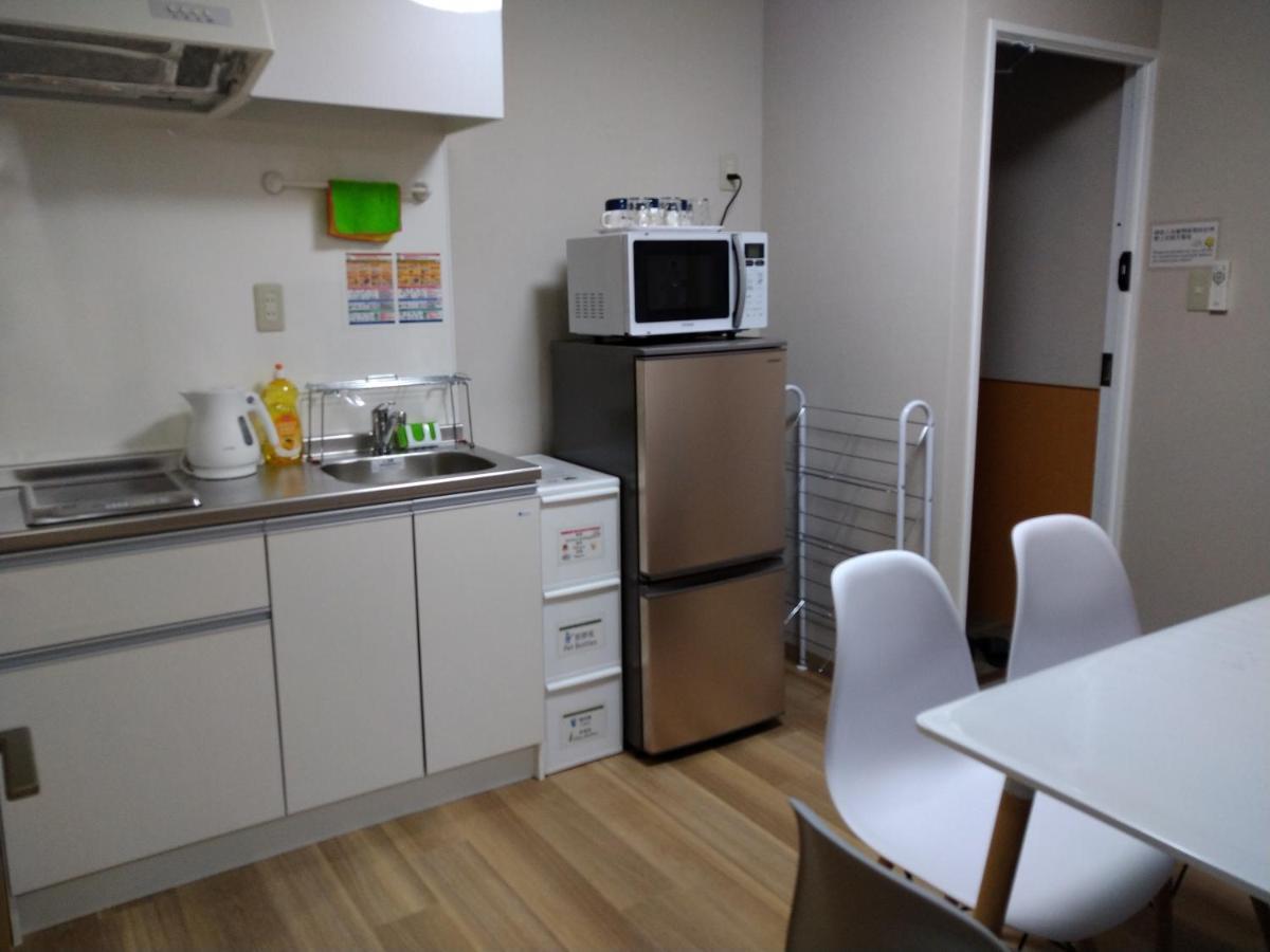 Apartment Issyuku Higashiueno