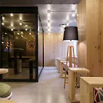 Booth Netcafe & Capsule