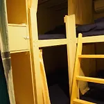 328 Hostel & Lounge