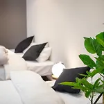 Shinjuku Apartment Hotel Hatsudai 102