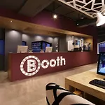 Booth Netcafe & Capsule