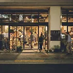 Nui. Hostel & Bar Lounge