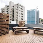 Nui. Hostel & Bar Lounge