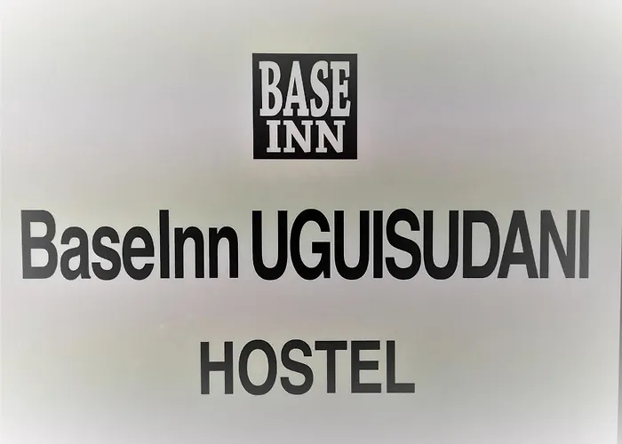 Base Inn Uguisudani