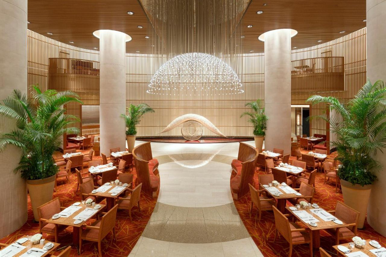 The Peninsula 5*
