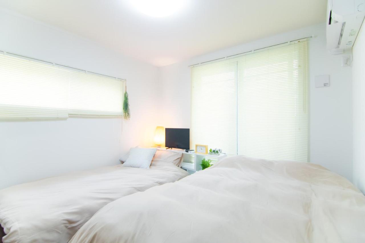 Base Hanegi Apartment *