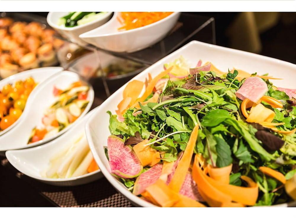 Hotel Ginza International 3*