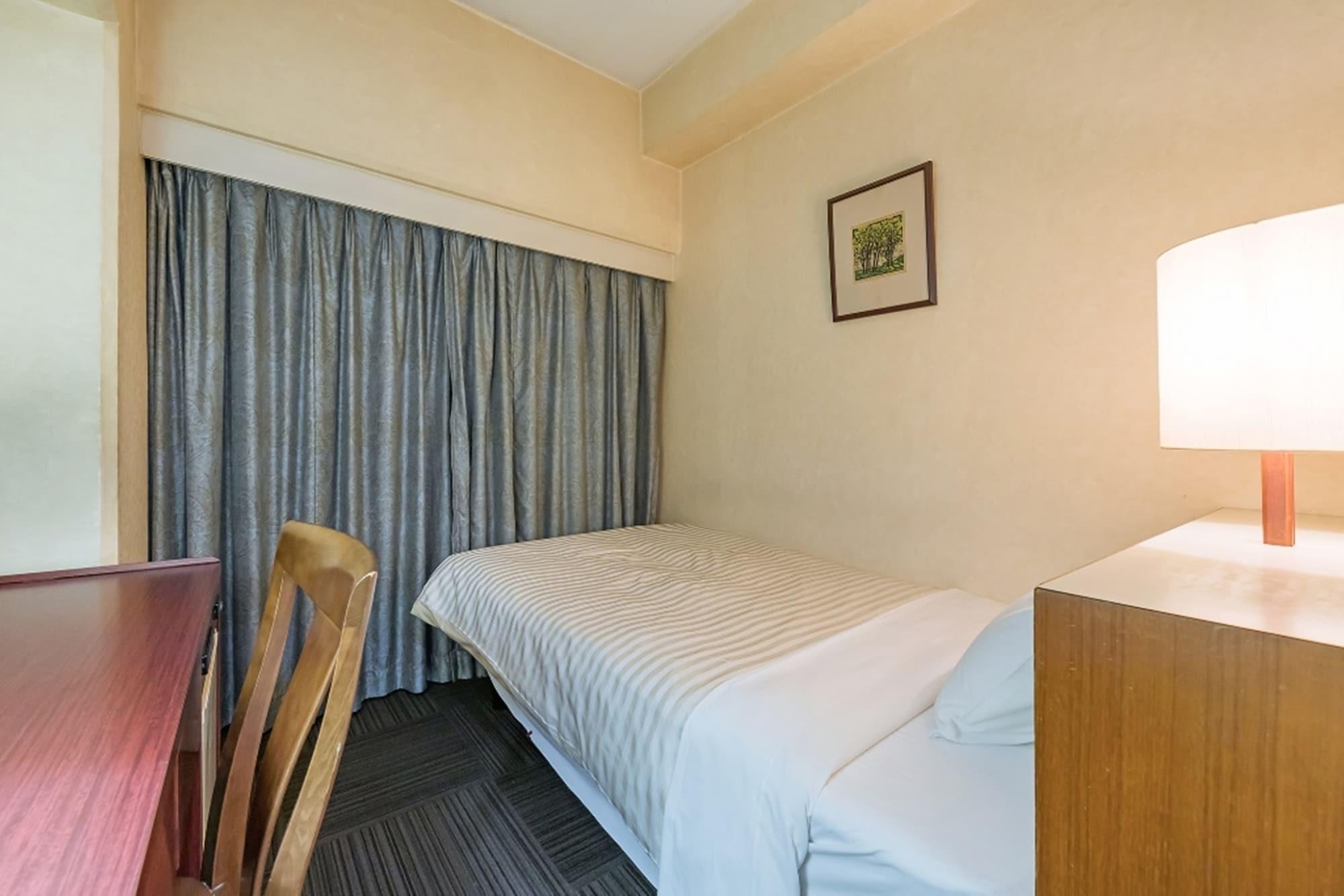 Akasaka Yoko 3* Tokyo