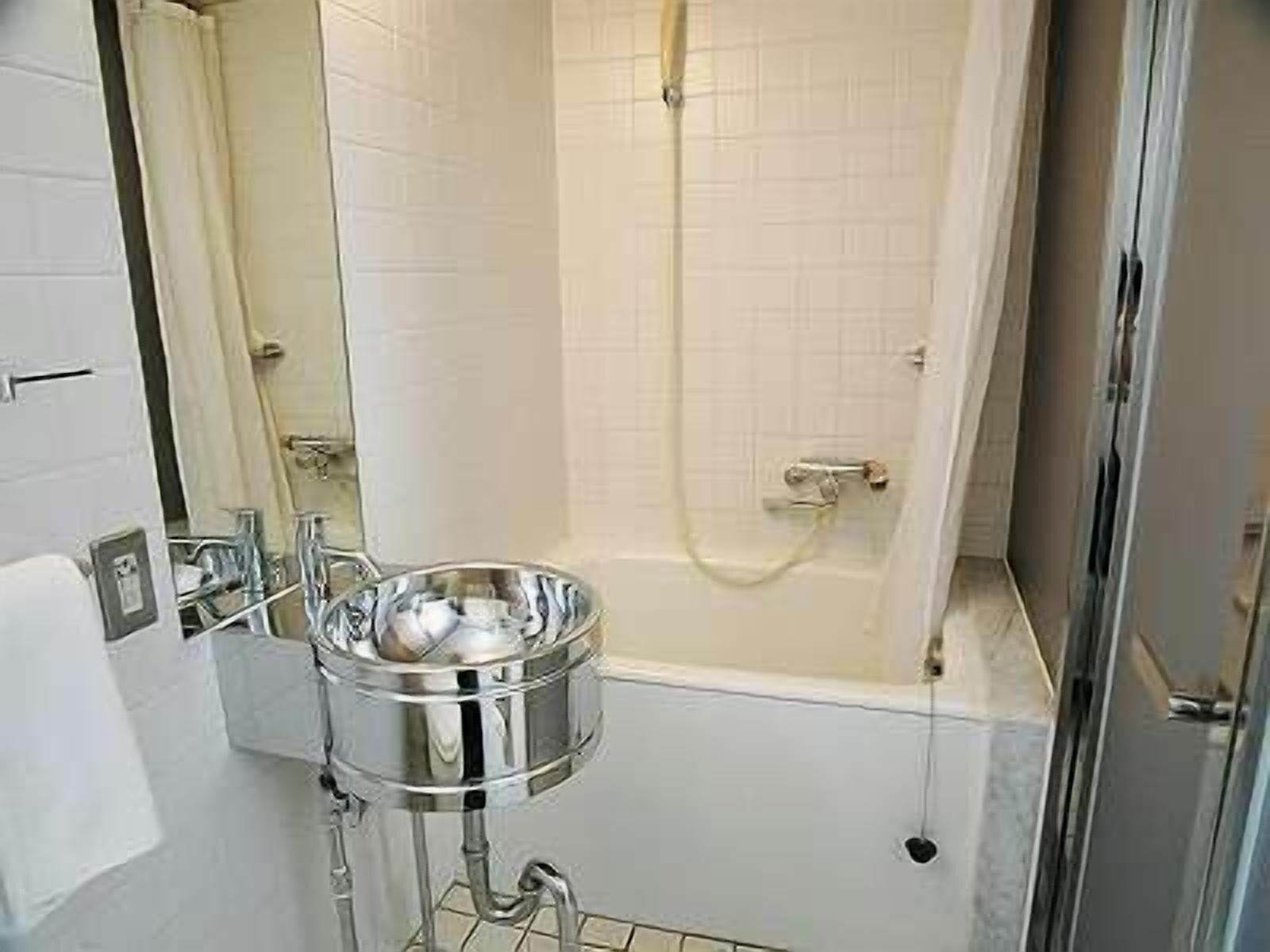 Hotel Livemax Budget Korakuen Tokyo