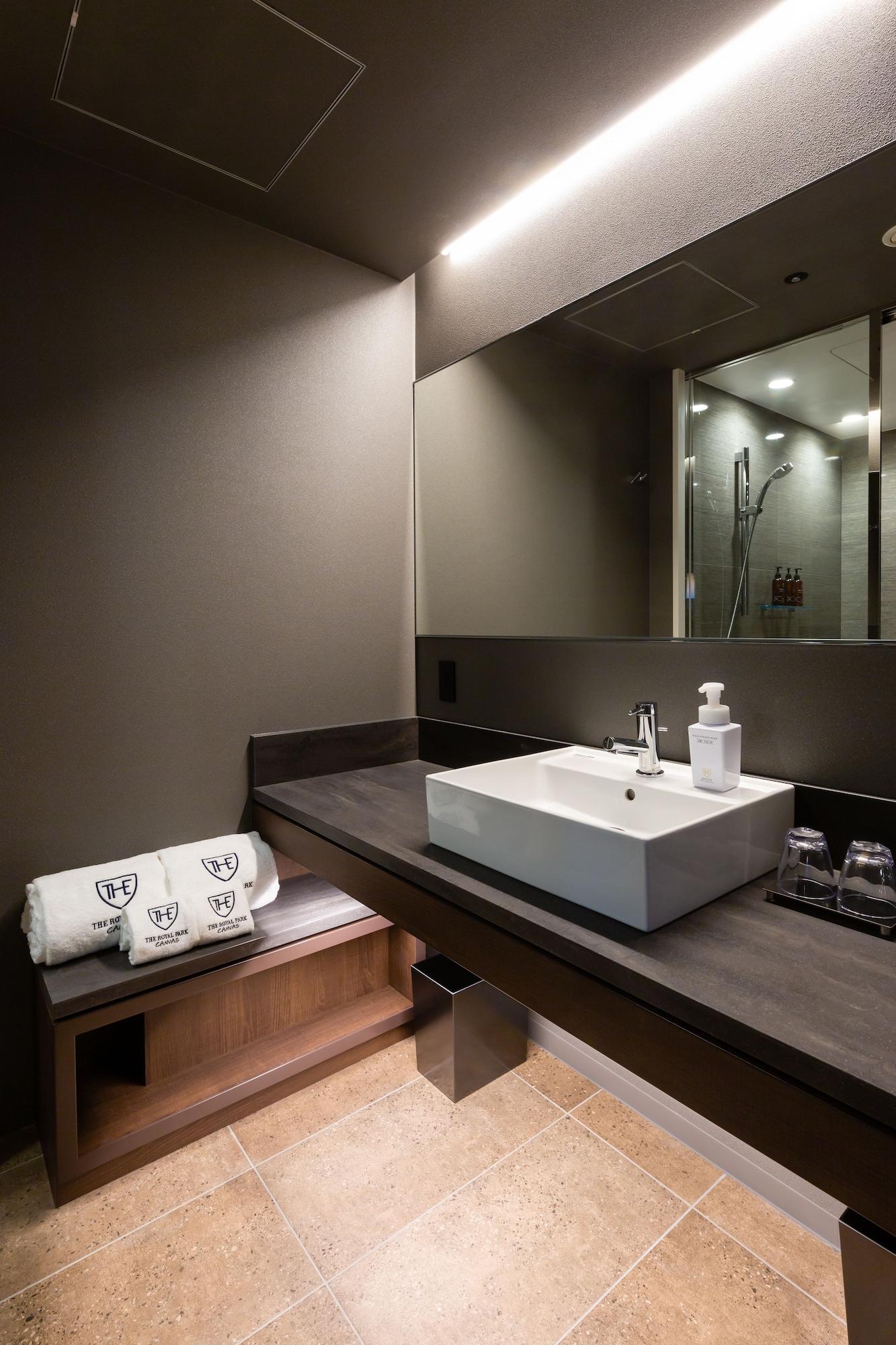 The Royal Park Canvas - Ginza 8 Hotel 4*
