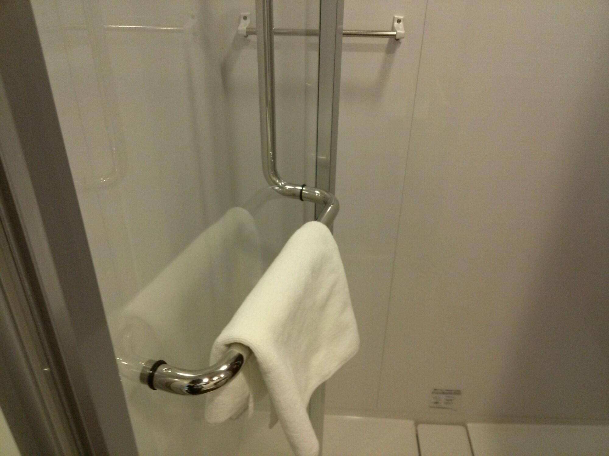 The B Shimbashi Toranomon Hotel