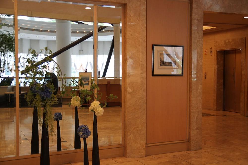 Ana Bay By Ihg